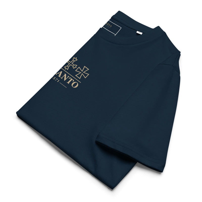 Camiseta Lepanto 1571, doblada con la etiqueta a la vista